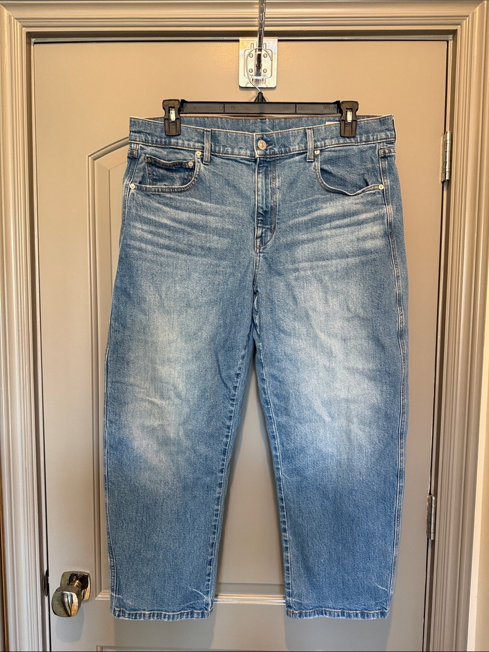 AYR The Knockout Light Blue Denim Jeans in Hot Take Size 33